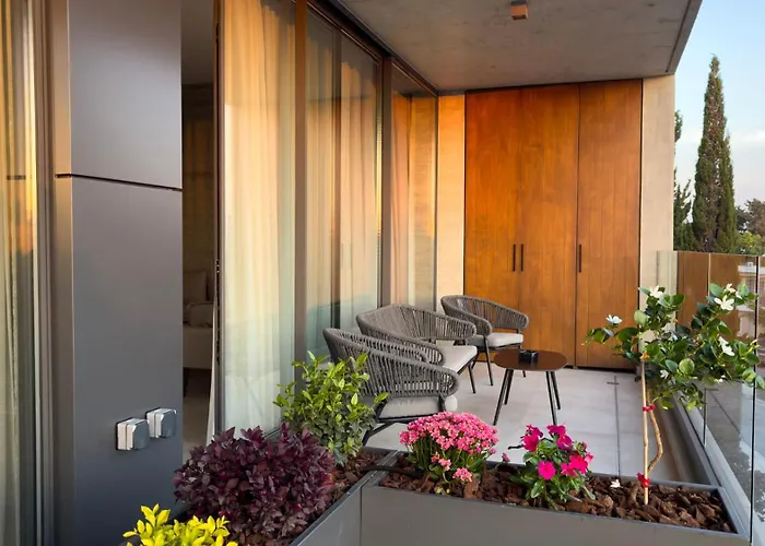 アパート Malberry Park 202 - Modern 2bedroom With Shared Heated Pool, Sauna, Gym, Jacuzzi パ フォス