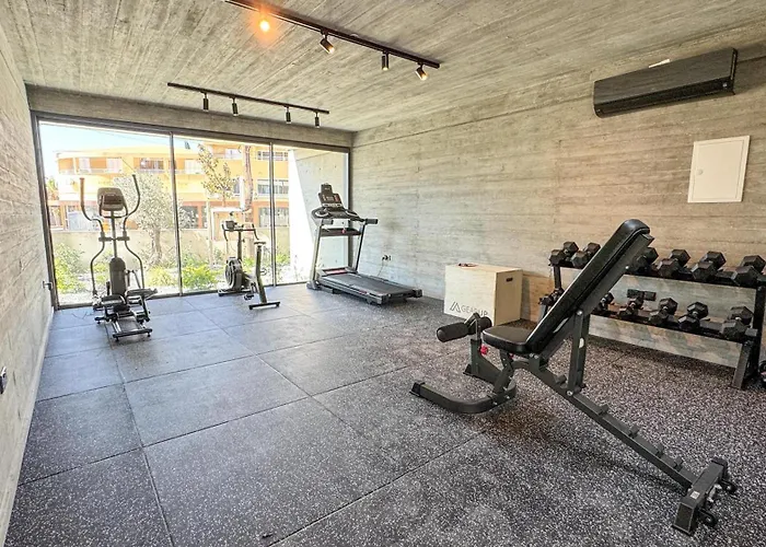 Malberry Park 202 - Modern 2bedroom With Shared Heated Pool, Sauna, Gym, Jacuzzi Apartamento Paphos